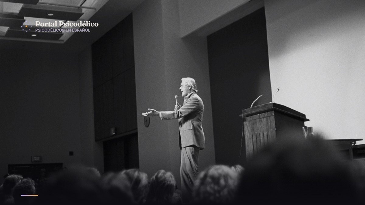 Timothy Leary: el psicólogo que convirtió el LSD en una revolución cultural